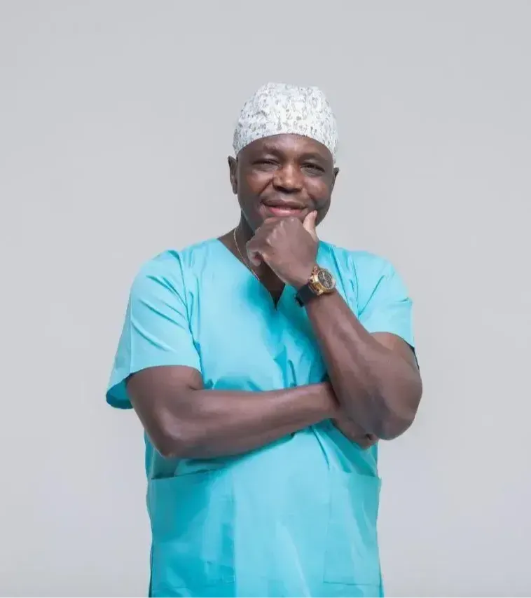 Марсело Нтире
пластический хирург